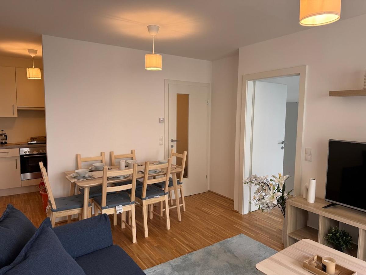 2br, Balcony, Central, Danube, U6 & S-bahn - Axara Housing Brn 22