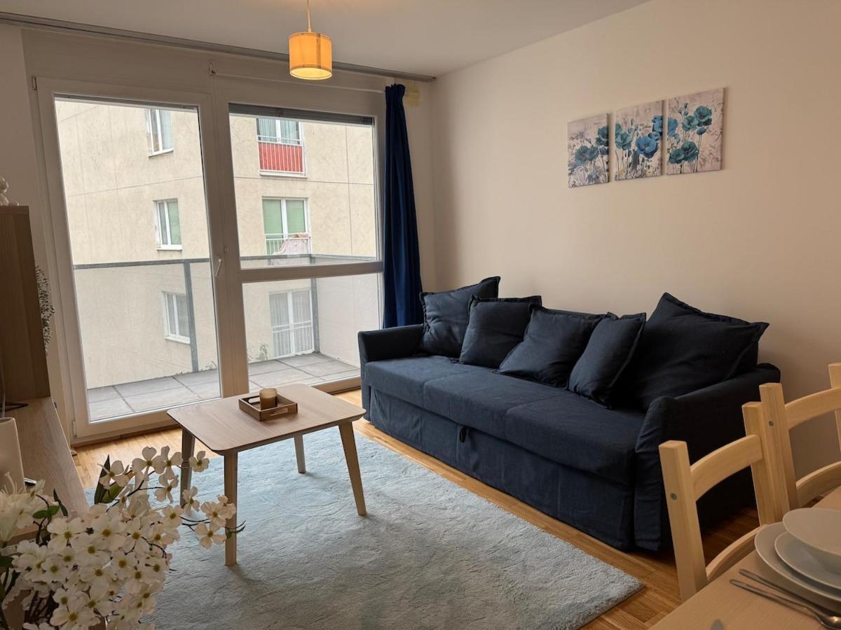 Apartment 2br, Balcony, Central, Danube, U6 & S-bahn - Axara Housing Brn 22